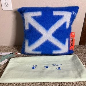*New* Off—White mohair throw pillow (blue/white/fluo orange) **Insert Included**